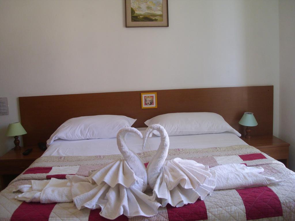 Hotel Caribe Viareggio Bagian luar foto