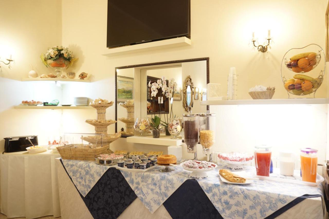 Hotel Caribe Viareggio Bagian luar foto